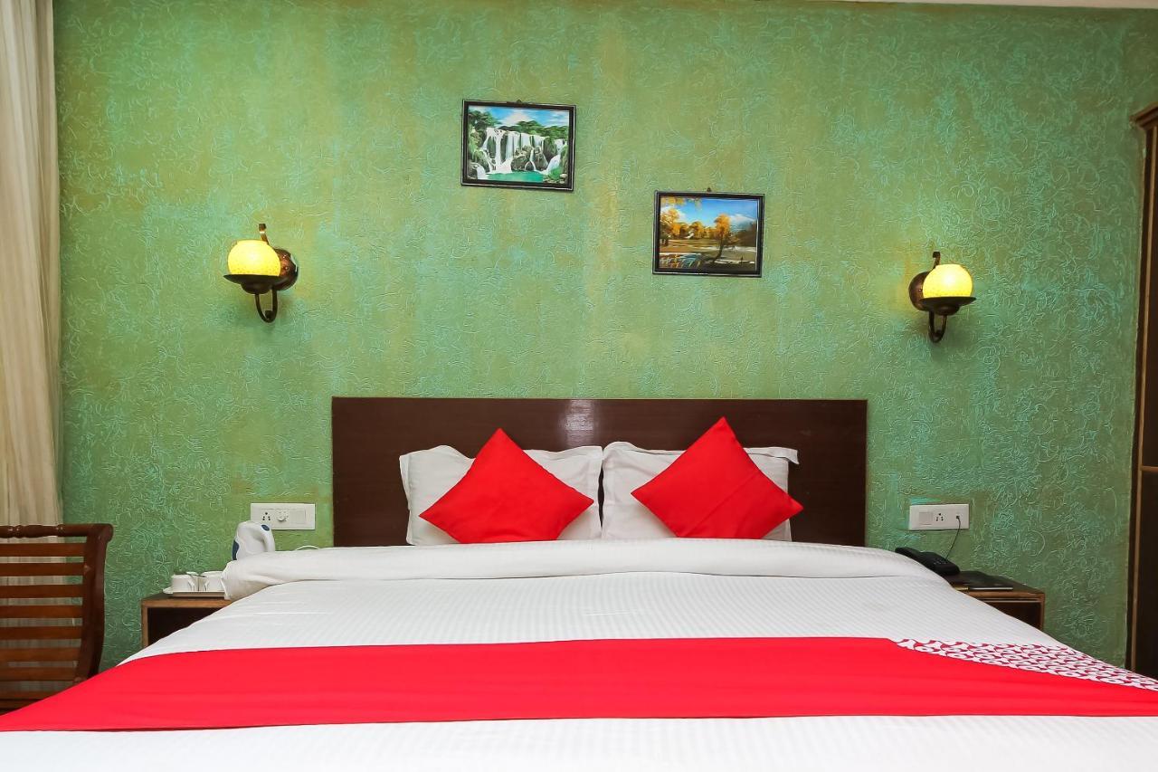 Oyo 8367 Hotel The Woodz Pālampur Zewnętrze zdjęcie